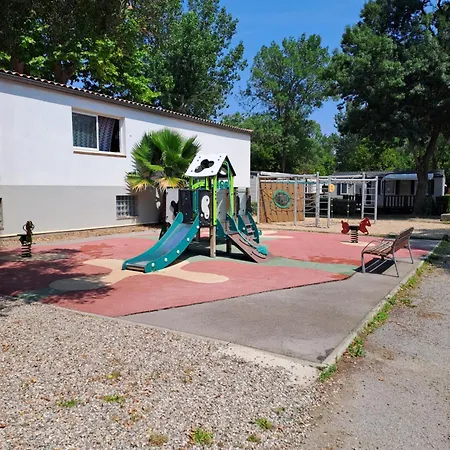 Camping Agde مكان تخييم